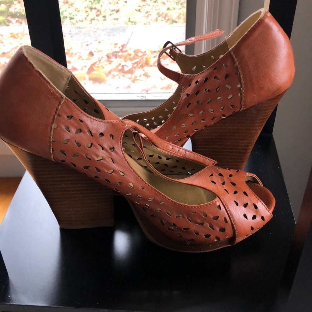 Urban outfitters wedge heel